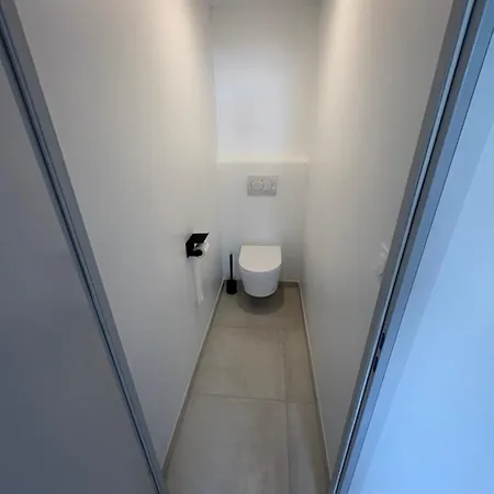 Au Pre De La *