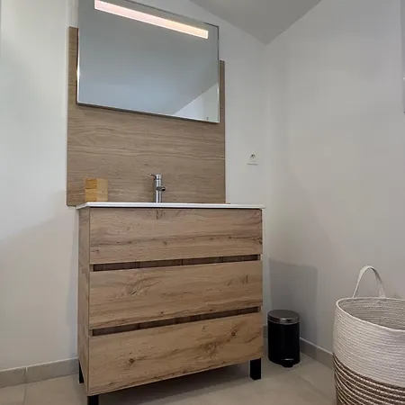 Au Pre De La Feriehus