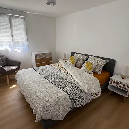 Au Pre De La Feriehus