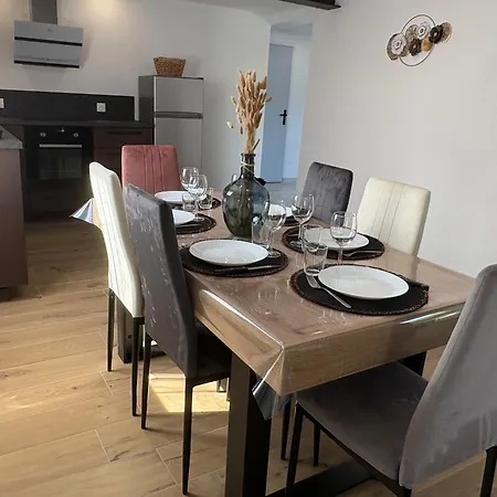 Au Pre De La Feriehus Thiétreville